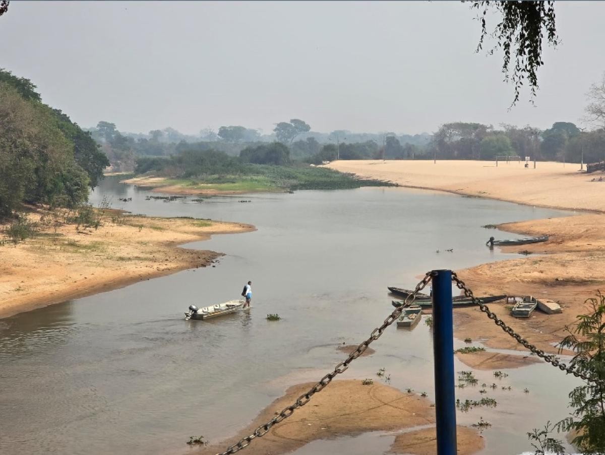 Rio Paraguai vai secando e atinge baixo nível histórico