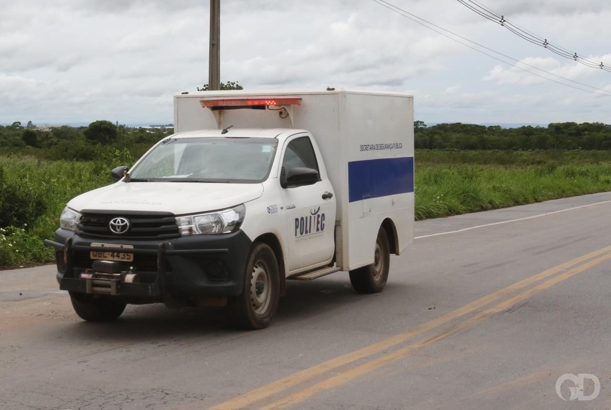 Homem encontra o irmão morto na área de casa em MT