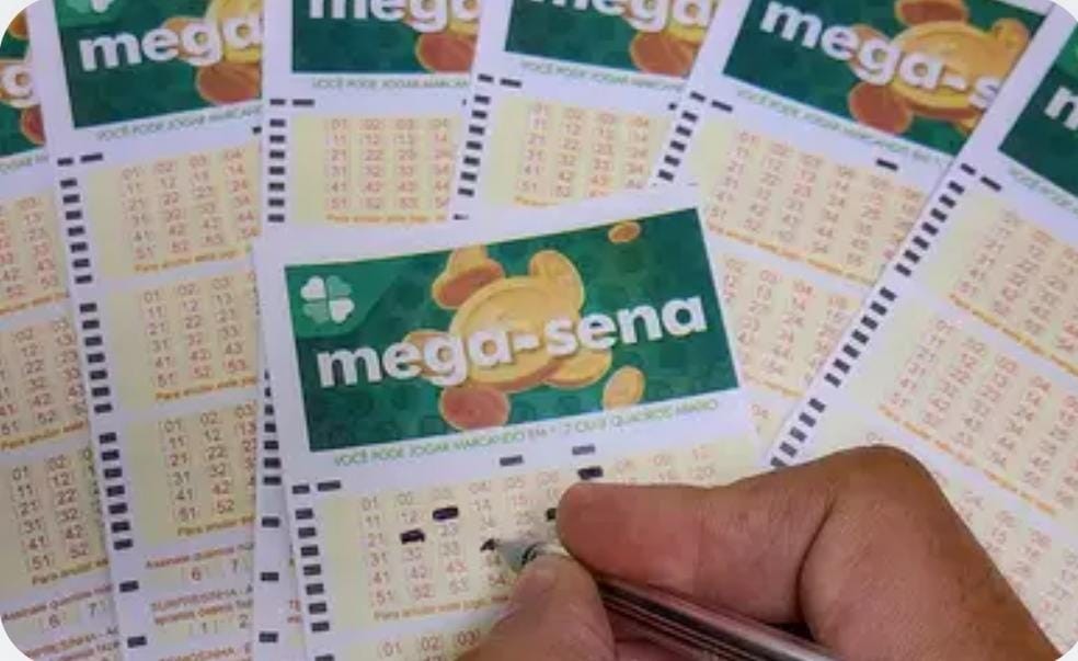 Duas apostas acertam seis números da Mega-Sena e ganham quase R$ 15 mi